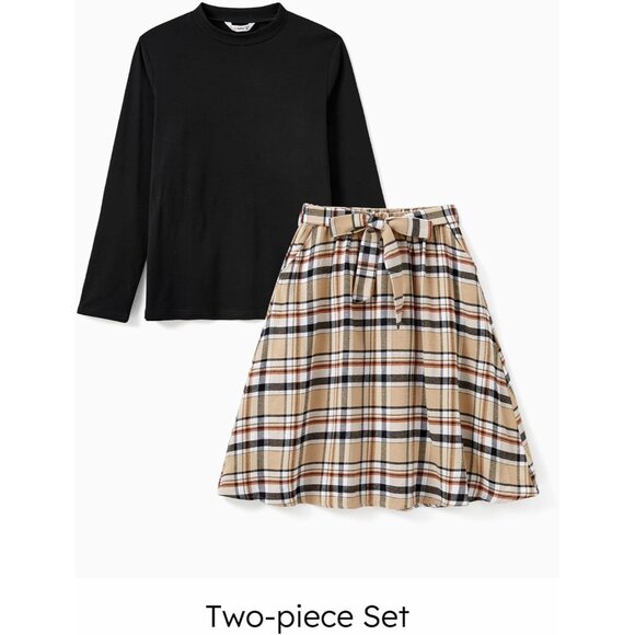 Family Matching Cotton Long Sleeve Dress and Sweatshirt Sets for Holiday - Picture 3 of 6